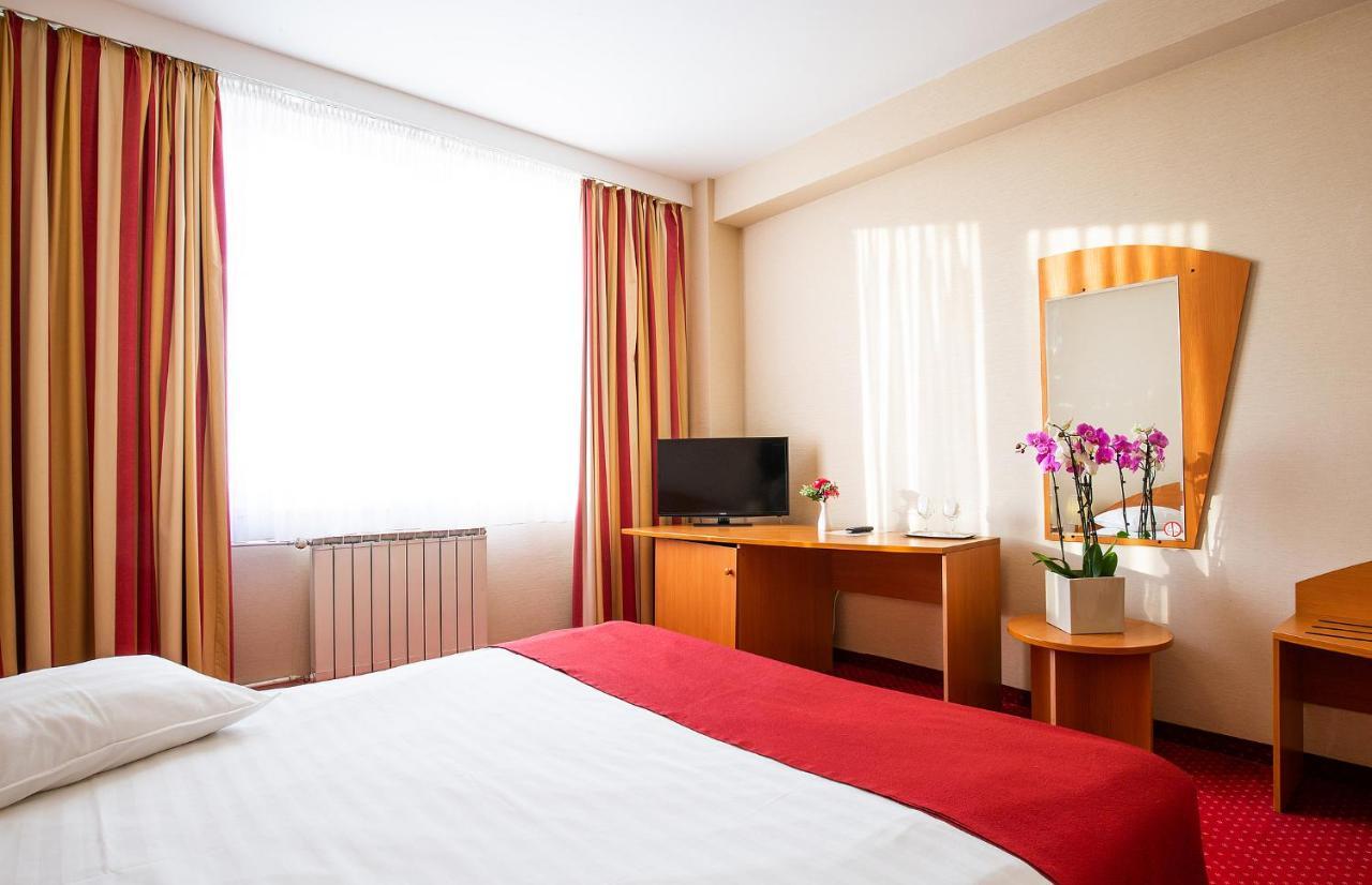 Hotel Dana Máréfalva Kültér fotó