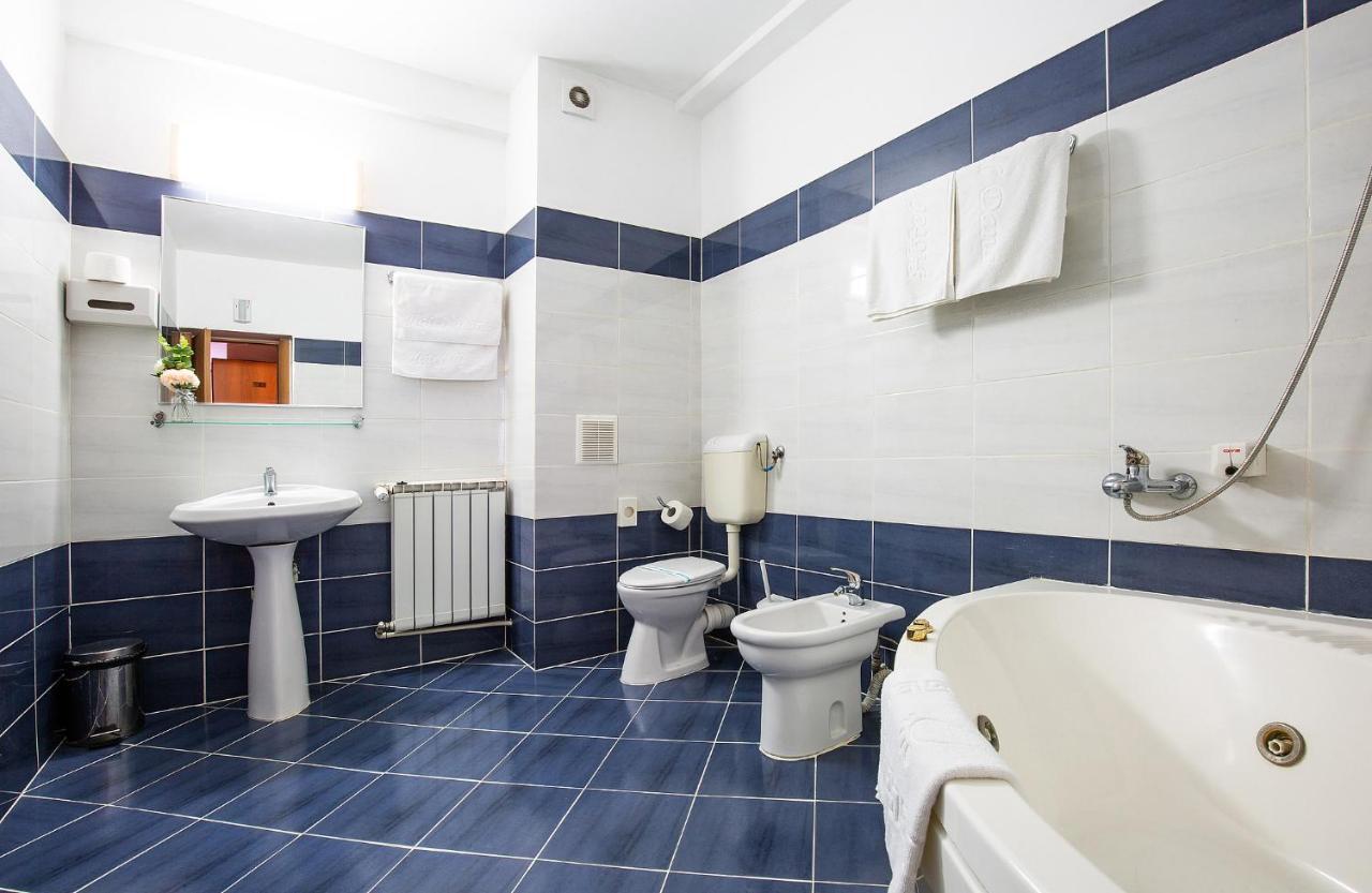 Hotel Dana Máréfalva Kültér fotó